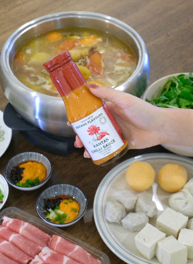 Kantan Chilli Sauce with hotpot